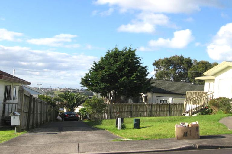 Photo of property in 8 Grenadine Place, Unsworth Heights, Auckland, 0632