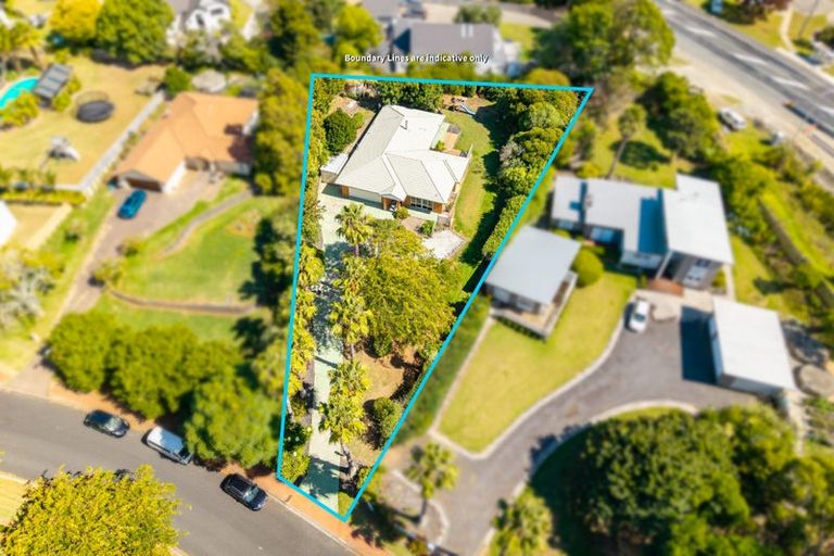 Photo of property in 4 Cloverfields Drive, Waimauku, 0812