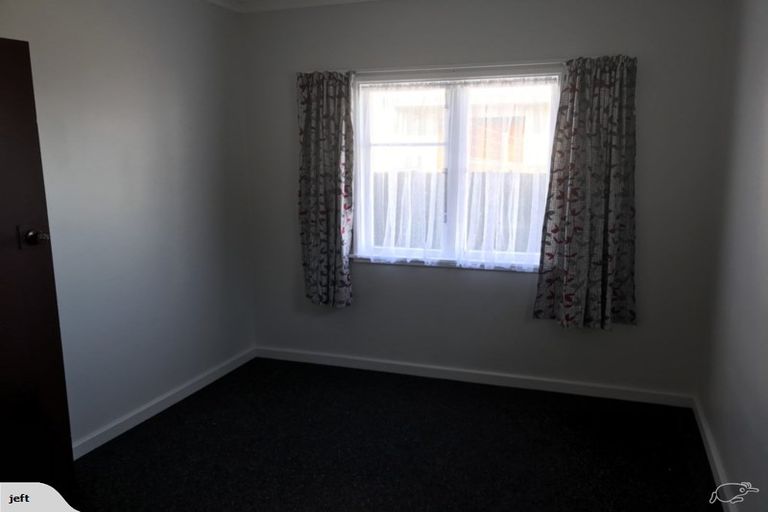 Photo of property in 229 Featherston Street, Palmerston North, 4410