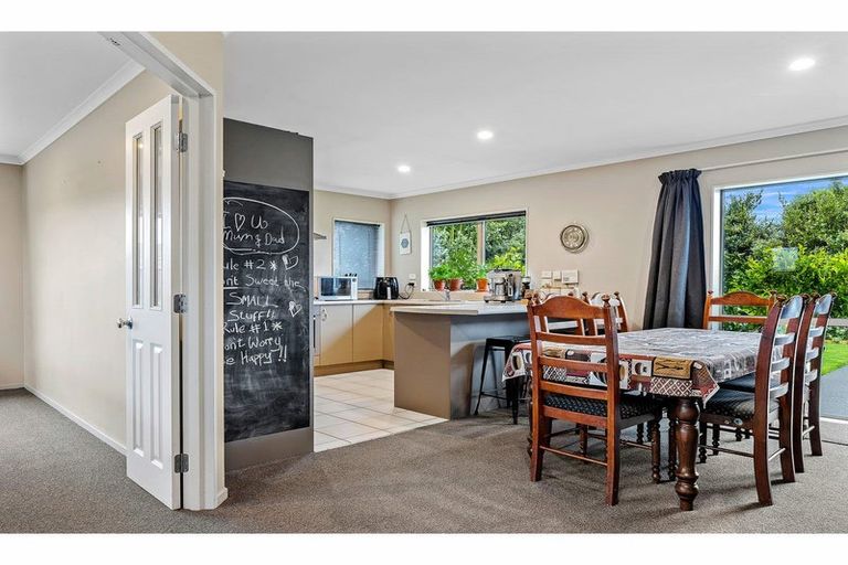 Photo of property in 1 Kandinsky Close, Rolleston, 7614