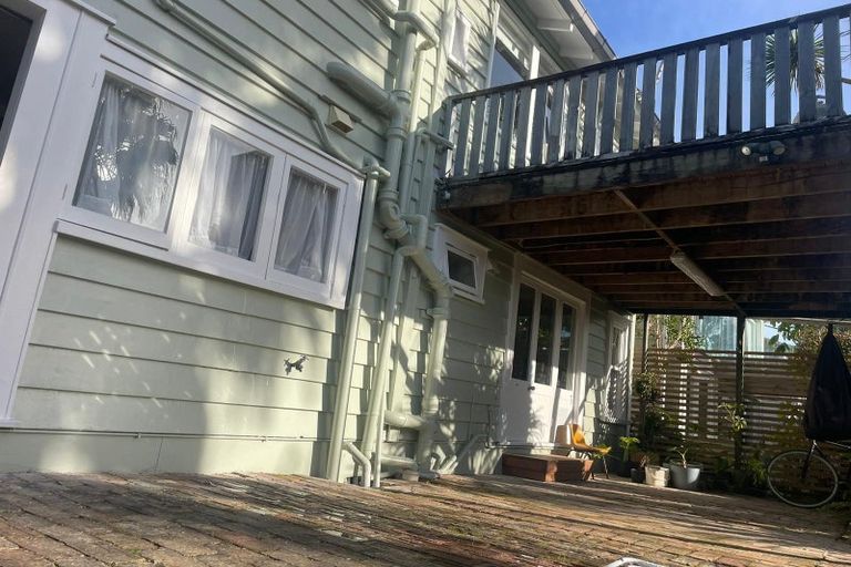 Photo of property in 2/59 Dryden Street, Grey Lynn, Auckland, 1021