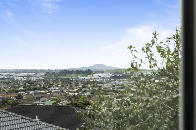 Photo of property in 122 Joseph Street, Flat Bush, Auckland, 2019