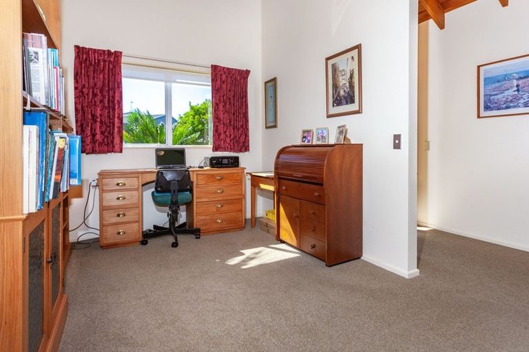 Photo of property in 126 Moana Anu Anu Avenue, Whangamata, 3620