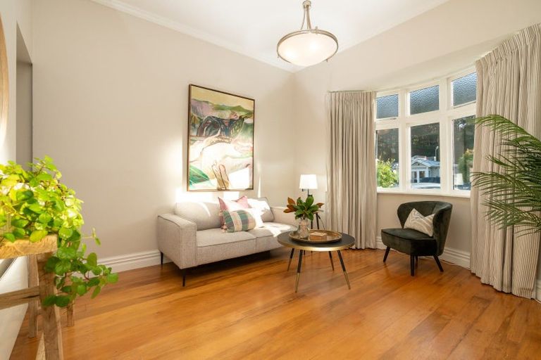 Photo of property in 9 Royal Street, Berhampore, Wellington, 6023