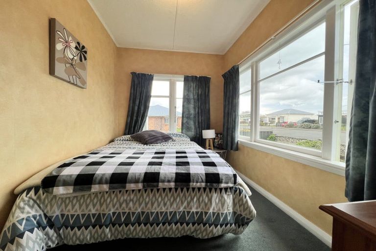 Photo of property in 50 Mcphee Street, Dannevirke, 4930