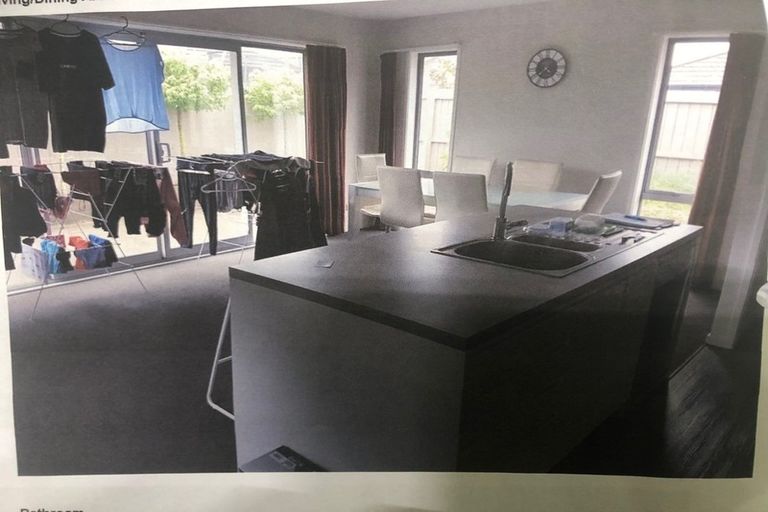 Photo of property in 27 Handley Crescent, Wigram, Christchurch, 8042