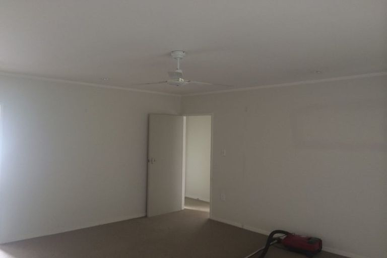 Photo of property in 2/67 Centreway Road, Orewa, 0931