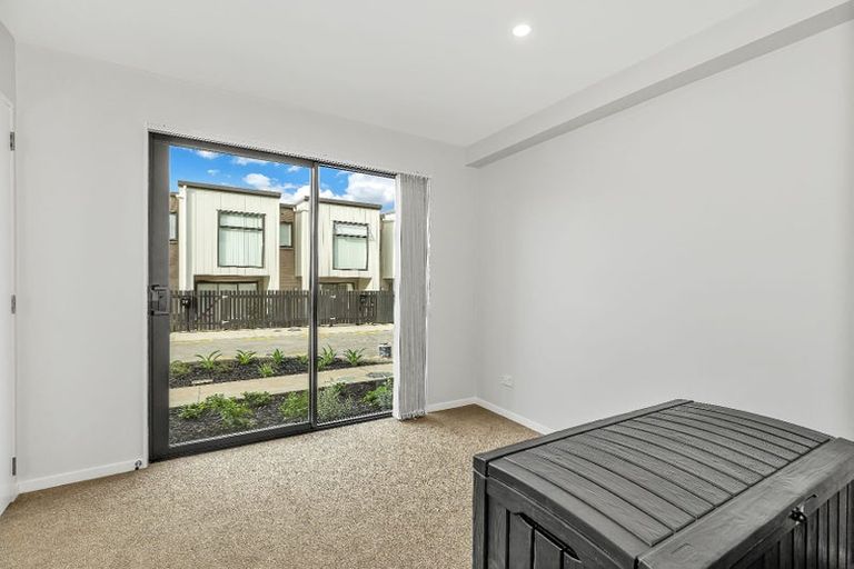 Photo of property in 56 Tukari Lane, Mangere Bridge, Auckland, 2022