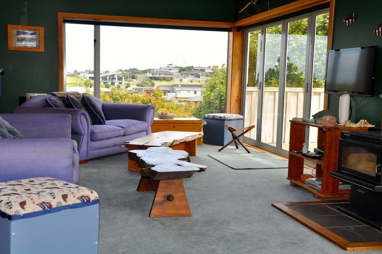 Photo of property in 7b Mayor View Terrace, Waihi Beach, 3611