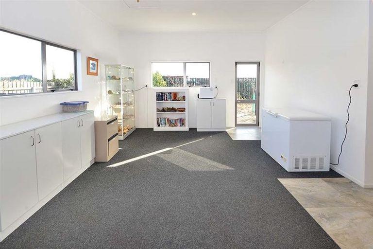 Photo of property in 368 Evans Road, South Head, Helensville, 0874