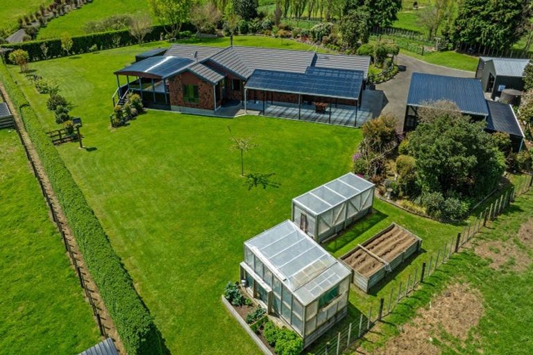 Photo of property in 73 Haggerty Street, Kimbolton, 4774