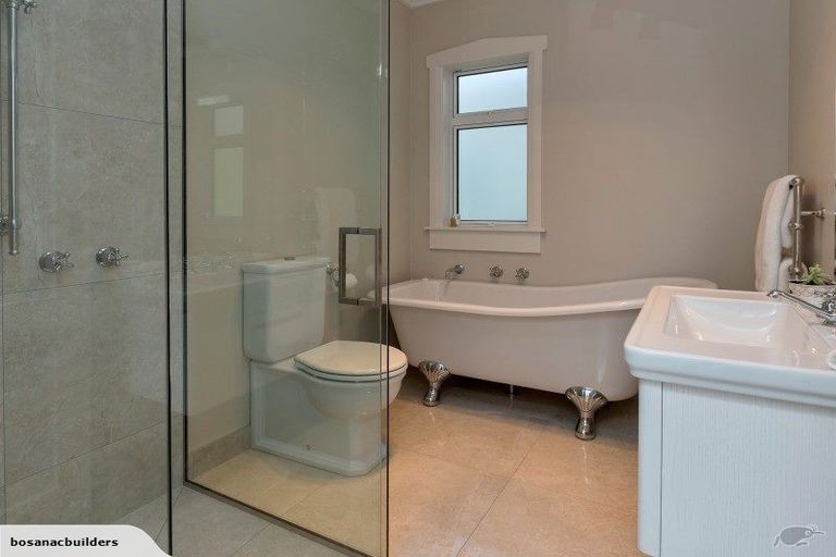 Photo of property in 25 Colombo Road, Waiuku, 2123