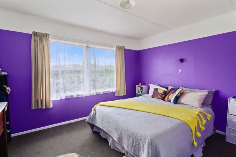 Photo of property in 2 Spencer Street, Western Heights, Rotorua, 3015