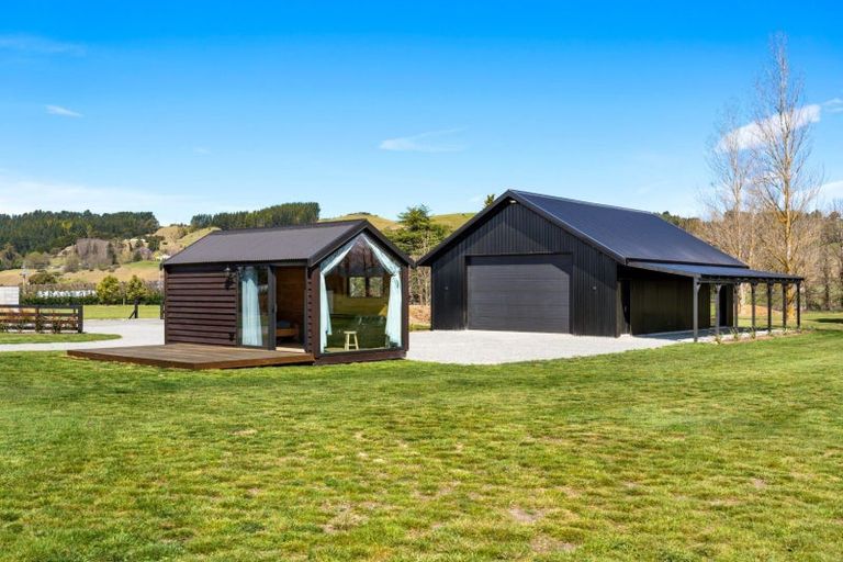 Photo of property in 136 Kereru Road, Maraekakaho, 4171