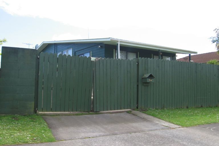 Photo of property in 32 Alabaster Drive, Papatoetoe, Auckland, 2025