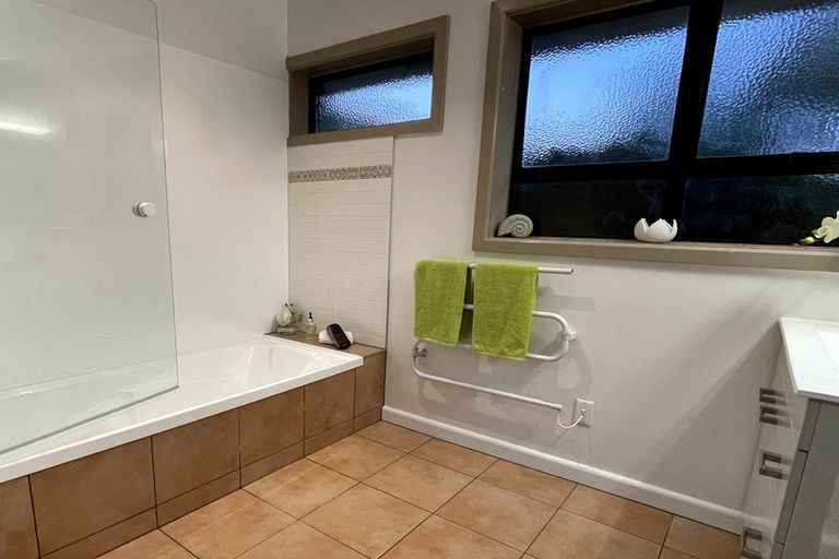 Photo of property in 4 Deloraine Street, Somerfield, Christchurch, 8024