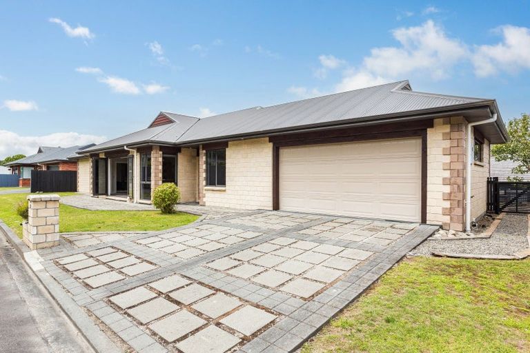 Photo of property in 9 Cottle Heath Close, Manor Park, Lower Hutt, 5019
