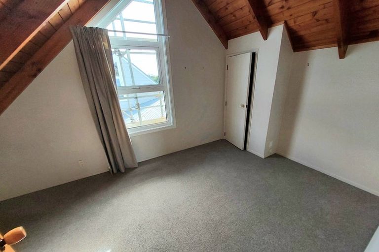 Photo of property in 1/46 Halberg Street, Glenfield, Auckland, 0629