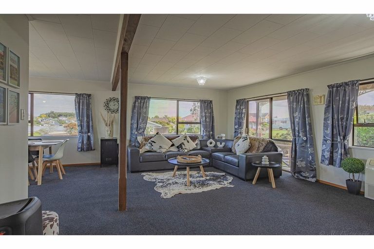 Photo of property in 11 Temple Crescent, Gleniti, Timaru, 7910