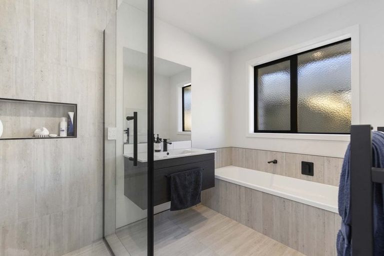 Photo of property in 27 Lockerbie Street, Morrinsville, 3300