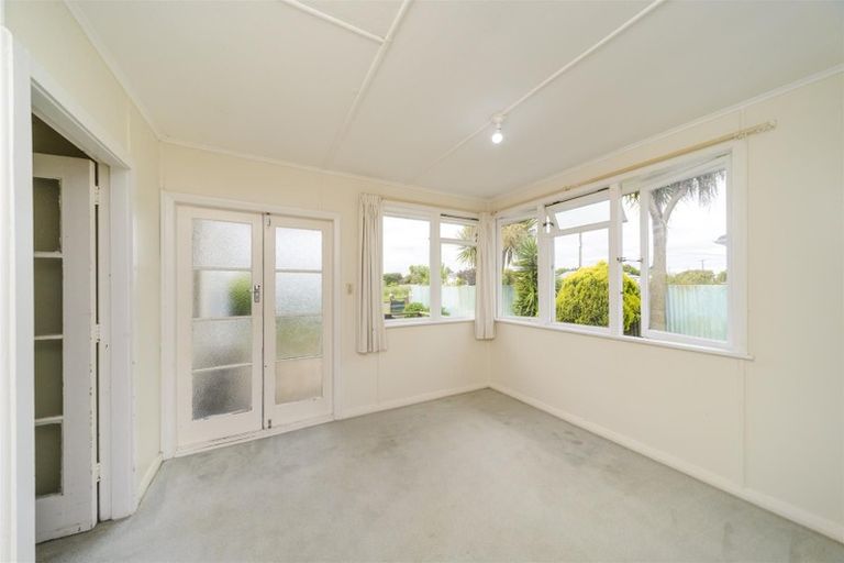 Photo of property in 26 Princess Street, Marton, 4710