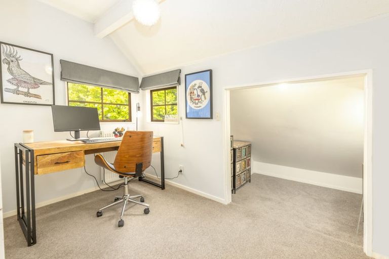 Photo of property in 261 Te Moana Road, Waikanae, 5036