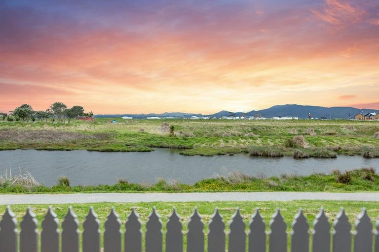 Photo of property in 34 Gibson Place, Papamoa Beach, Papamoa, 3118