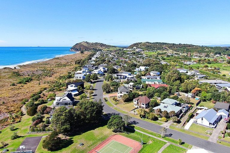 Photo of property in 16 Papaunahi Road, Bowentown, Katikati, 3177