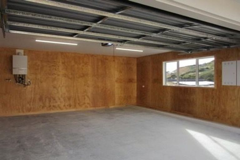 Photo of property in 47 Banks Boulevard, Whitby, Porirua, 5024