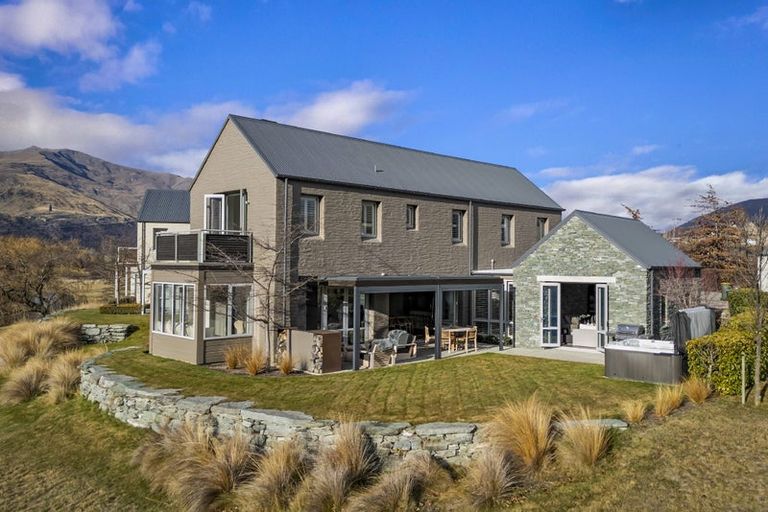 Photo of property in Millbrook Resort, 22 Ayrburn Ridge, Arrowtown, 9371