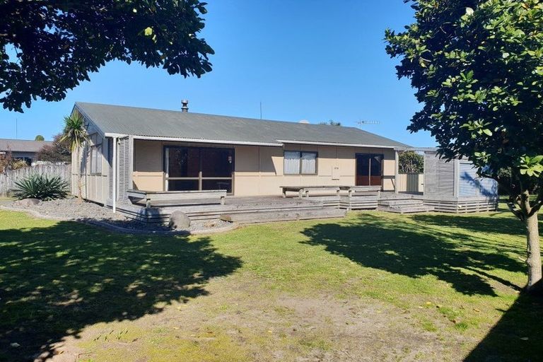Photo of property in 52 Topaz Drive, Papamoa Beach, Papamoa, 3118