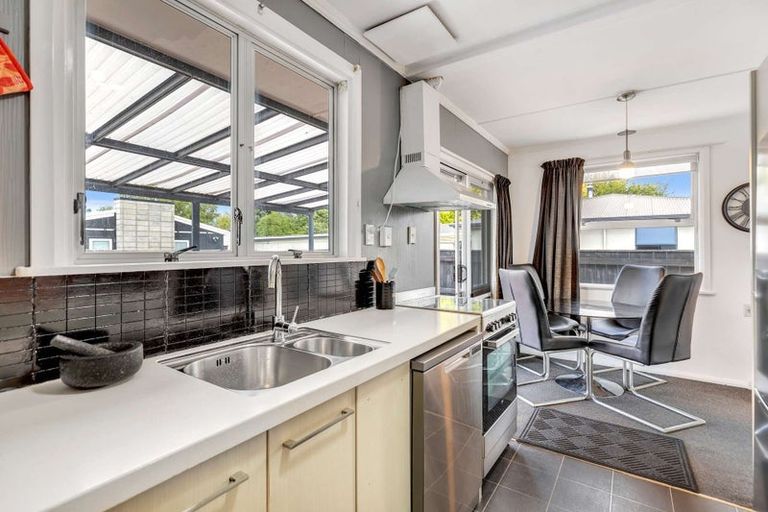 Photo of property in 23 Leeds Street, Milson, Palmerston North, 4414