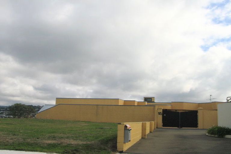 Photo of property in 15 Countess Close, Maupuia, Wellington, 6022