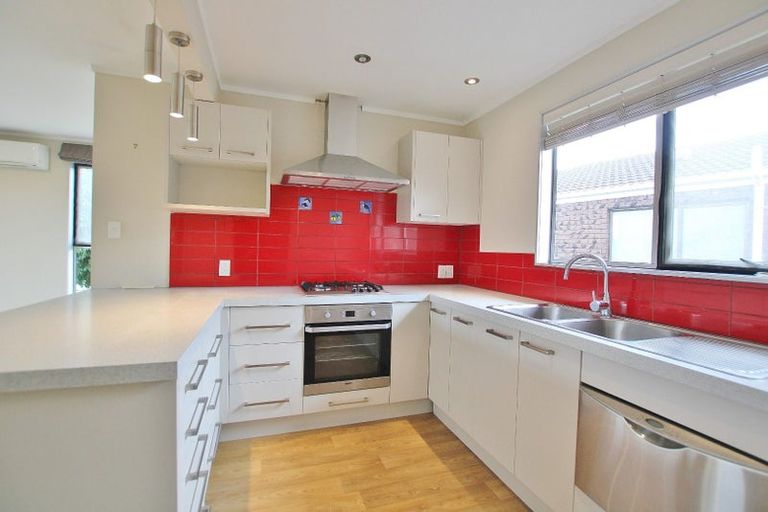 Photo of property in 366 Main Road, Huapai, Kumeu, 0810