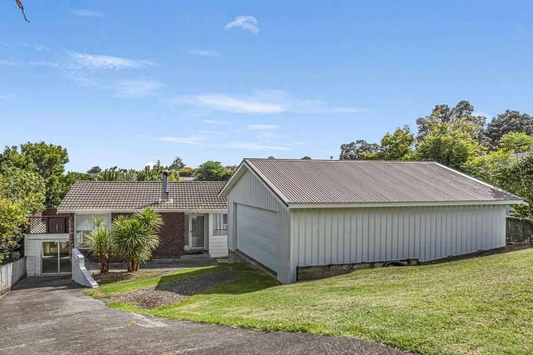 Photo of property in 28 Terra Nova Street, Glen Eden, Auckland, 0602