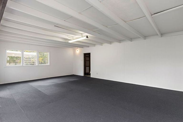Photo of property in 3 Cloverlea Road, Westbrook, Palmerston North, 4475