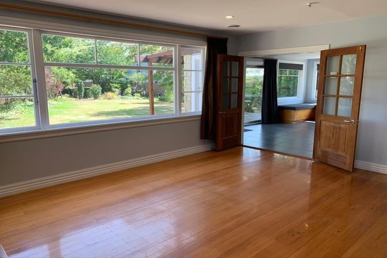 Photo of property in 57 Searells Road, Strowan, Christchurch, 8052