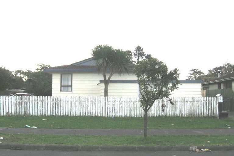 Photo of property in 1/29 Karepo Crescent, Ranui, Auckland, 0612