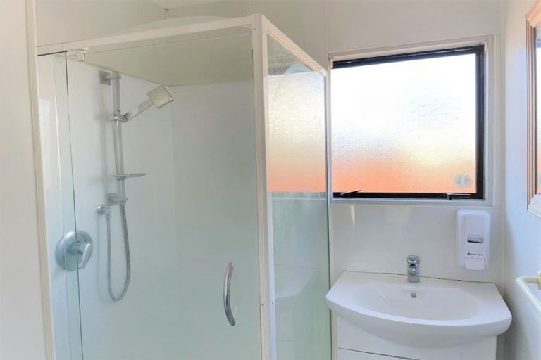 Photo of property in 2/32 Buckland Road, Mangere East, Auckland, 2024