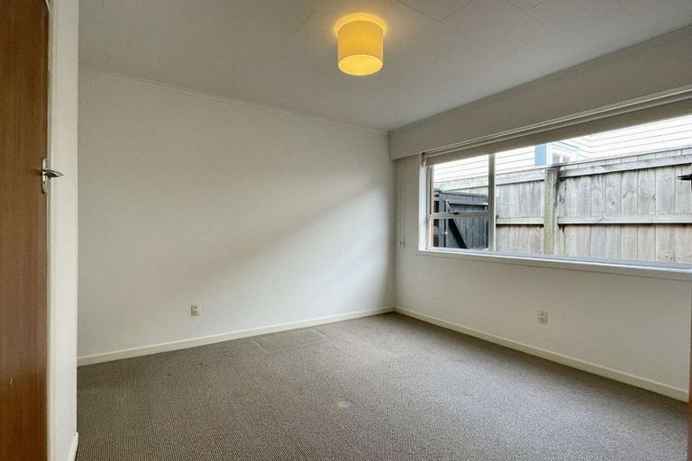 Photo of property in 22a Barrett Street, Westown, New Plymouth, 4310