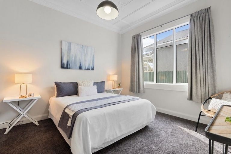 Photo of property in 23 Hargest Crescent, Saint Kilda, Dunedin, 9012