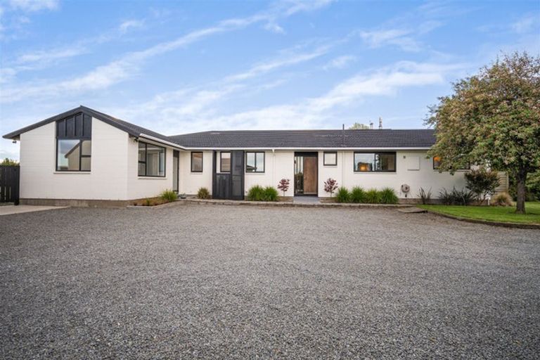 Photo of property in 211 Waikuku Beach Road, Waikuku, Rangiora, 7473
