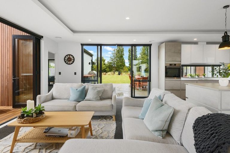 Photo of property in 5 Kawharu Street, Marshland, Christchurch, 8083