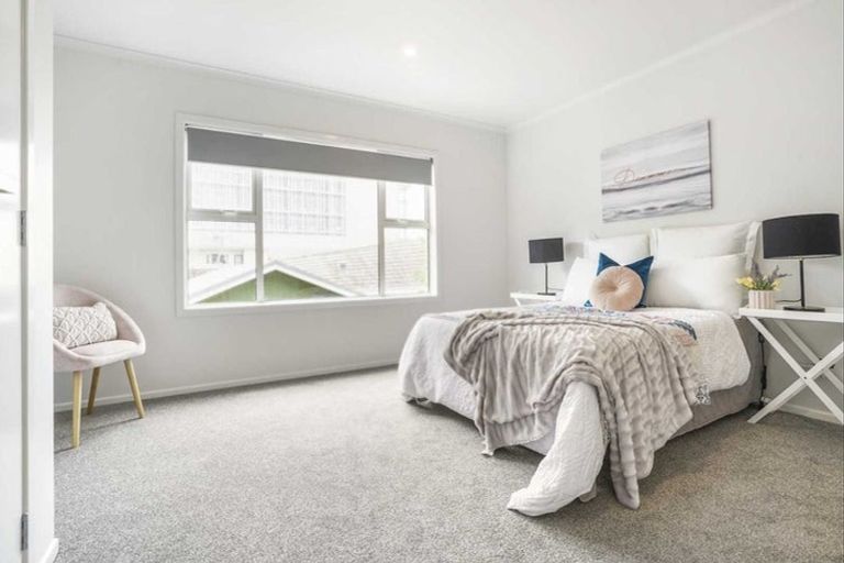 Photo of property in 2/12 Scotland Place, Hillcrest, Hamilton, 3216