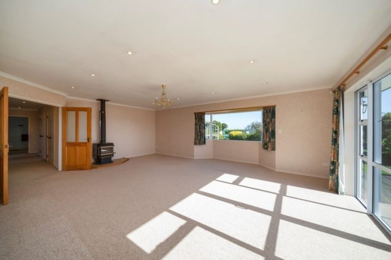 Photo of property in 281 Waihi Road, Hawera, 4673