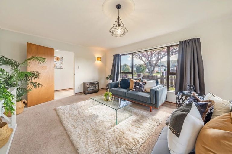 Photo of property in 52 Mcparland Street, Ebdentown, Upper Hutt, 5018