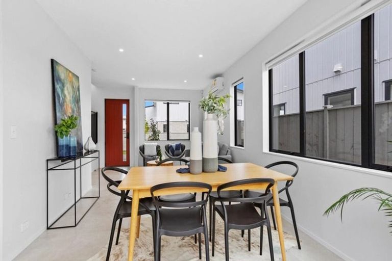 Photo of property in 43 Adlam Lane, Takanini, 2112