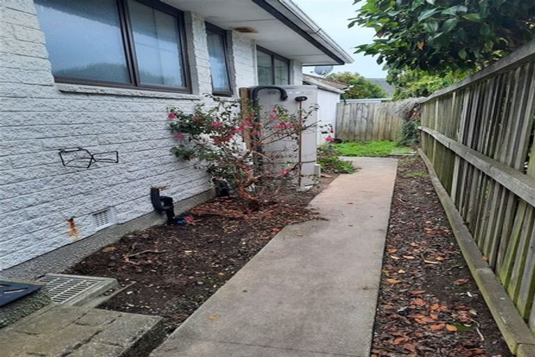 Photo of property in 1/172 Sawyers Arms Road, Bishopdale, Christchurch, 8053