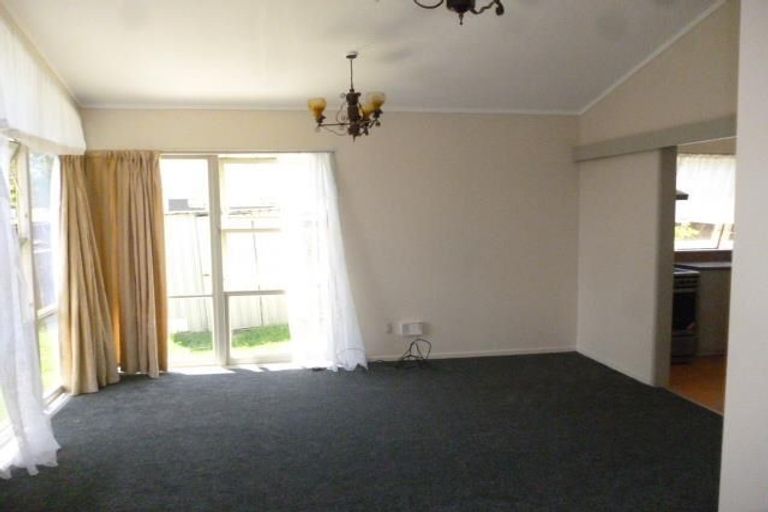 Photo of property in 300 Bucklands Beach Road, Bucklands Beach, Auckland, 2012