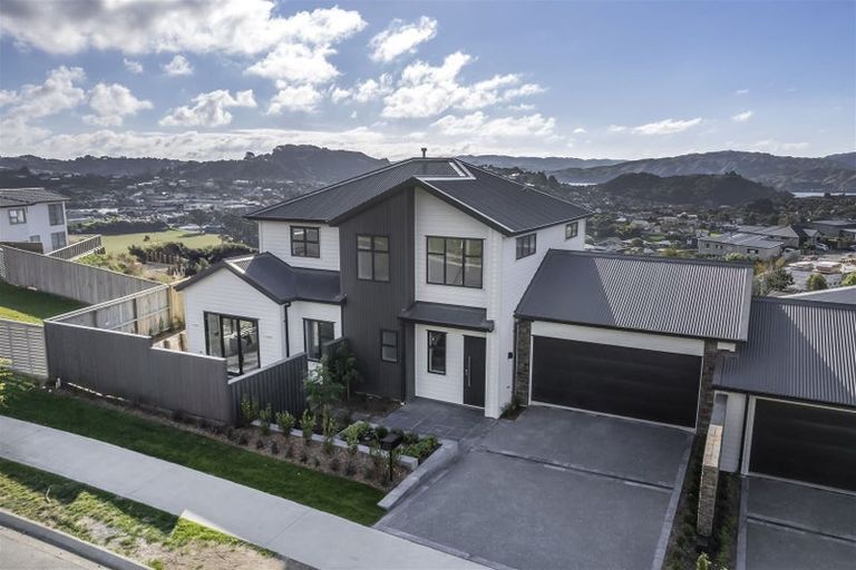 Photo of property in 170b Navigation Drive, Whitby, Porirua, 5024